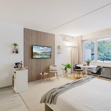 Luganersee, Pool, Strand, Parkplatz, Suite 204 Bissone Exteriör bild